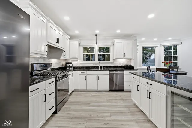 $1,245,000 | 304 Sussex Circle, Noblesville, IN 46062