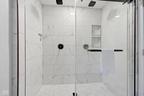 $1,295,000 | 304 Sussex Circle, Noblesville, IN 46062