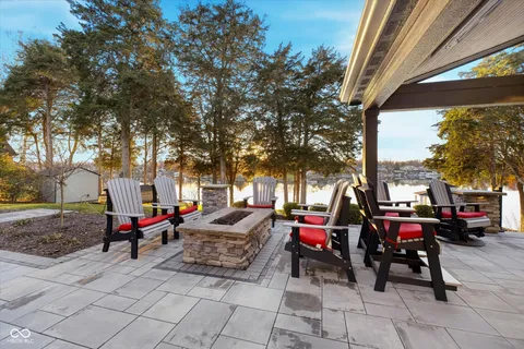 $1,295,000 | 304 Sussex Circle, Noblesville, IN 46062