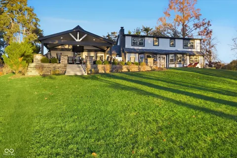 $1,295,000 | 304 Sussex Circle, Noblesville, IN 46062