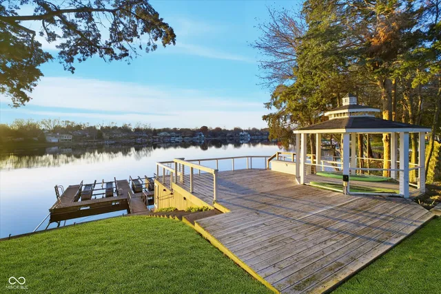 $1,245,000 | 304 Sussex Circle, Noblesville, IN 46062