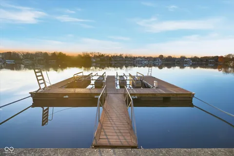 $1,295,000 | 304 Sussex Circle, Noblesville, IN 46062