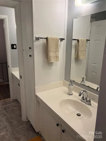 $158,000 | 4609 Coronado Drive, Unit C, Charlotte, NC 28212