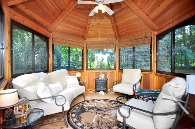 a view of a garden with flowers and flowers