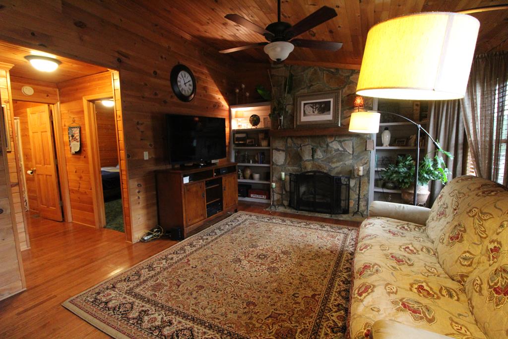 790 Ahart Ridge Road Ararat, VA 24053 - Photo 8 of 71 Gallery Image 8
