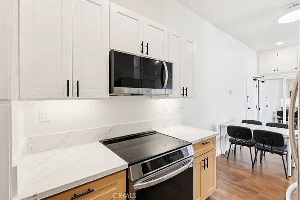 $2,650 | 8328 Regents Road, Unit 1F, San Diego, CA 92122