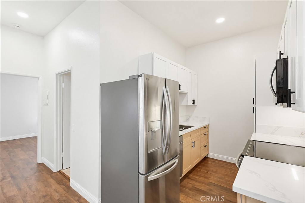 8328 Regents Road, Unit 1F San Diego, CA 92122 - Photo 9 of 23