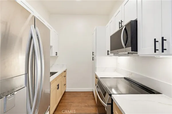 $2,650 | 8328 Regents Road, Unit 1F, San Diego, CA 92122