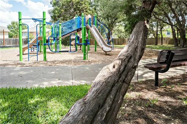 $2,125 | 10504 Wylie Drive, Unit 277, Austin, TX 78748