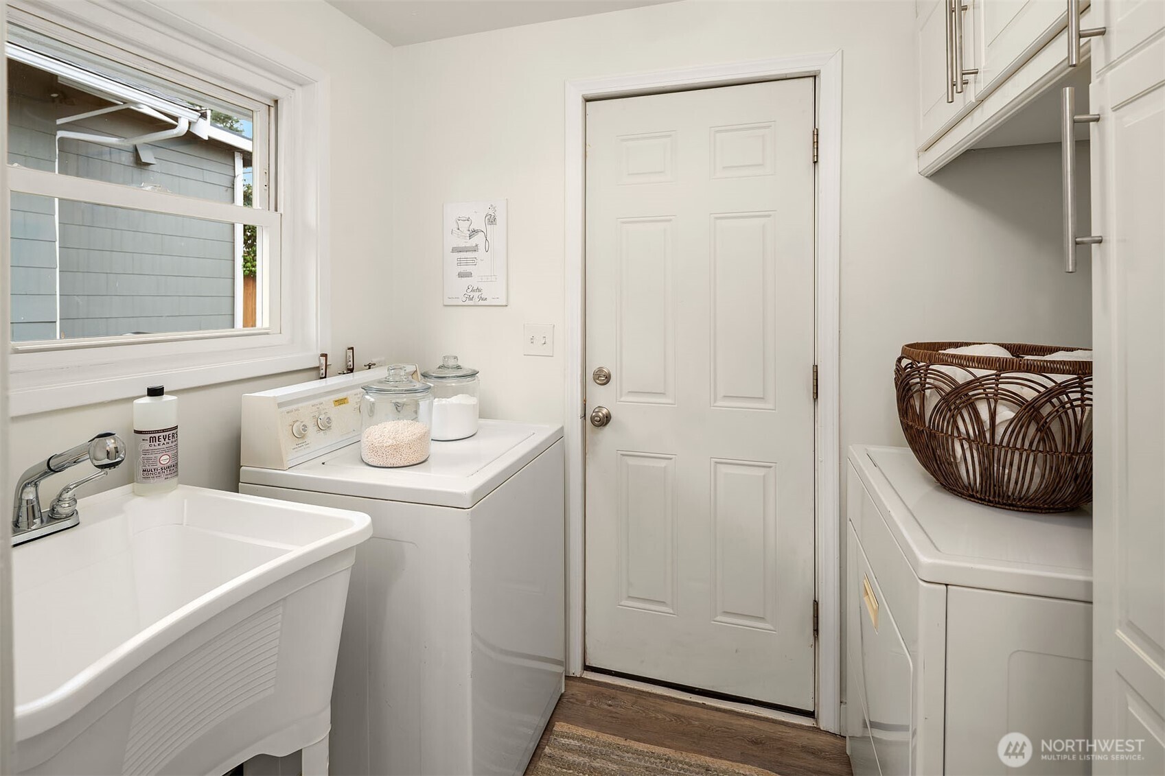 3433 38th Avenue Southwest Seattle, WA 98126 - Photo 15 of 24