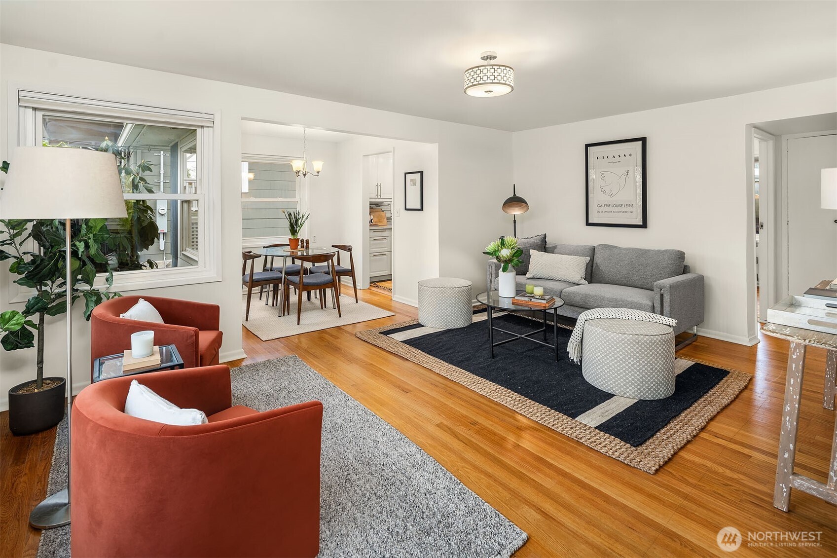 3433 38th Avenue Southwest Seattle, WA 98126 - Photo 4 of 24