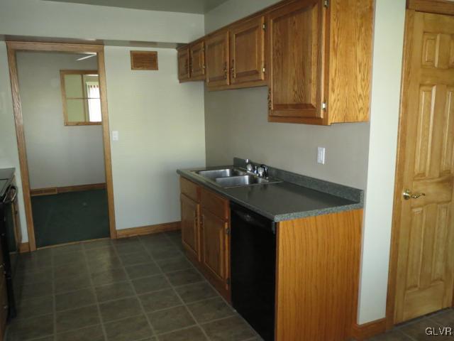 7544 Buttercup Road Lower Macungie Township, PA 18062 - Photo 11 of 28 Gallery Image 11