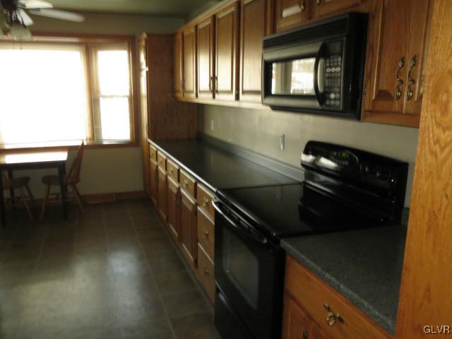7544 Buttercup Road Lower Macungie Township, PA 18062 - Photo 13 of 28 Gallery Image 13