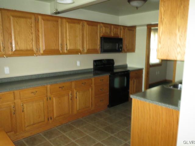 7544 Buttercup Road Lower Macungie Township, PA 18062 - Photo 10 of 28 Gallery Image 10