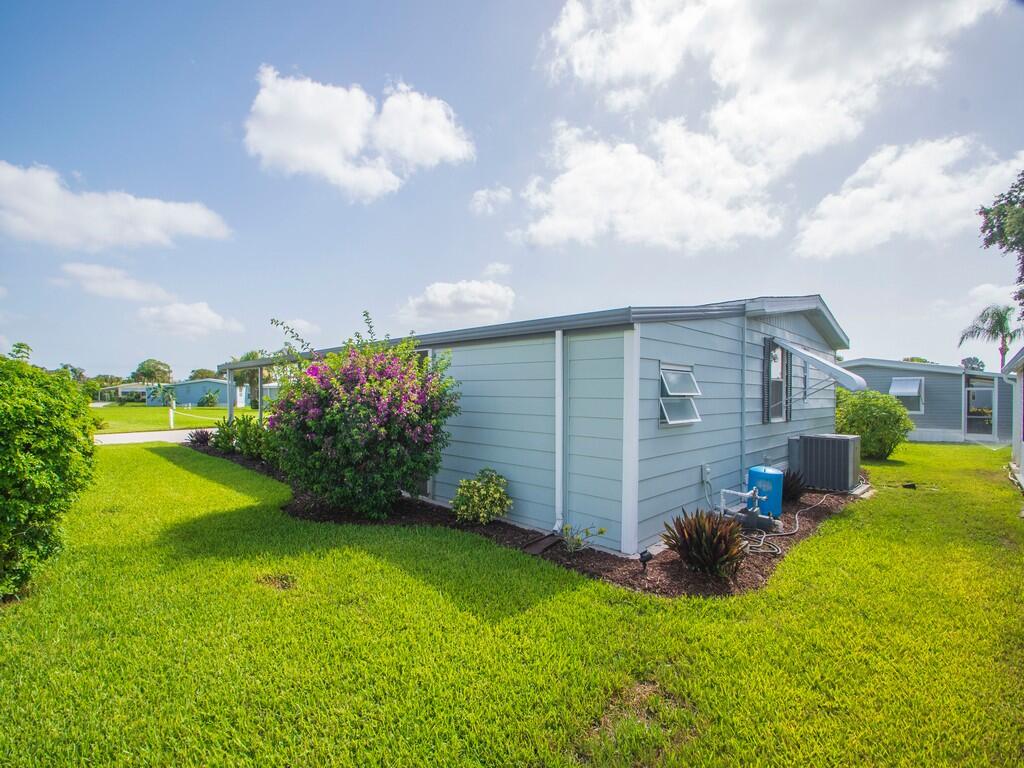 174 Northeast Emerald Drive Jensen Beach, FL 34957 - Photo 37 of 38 Image00008