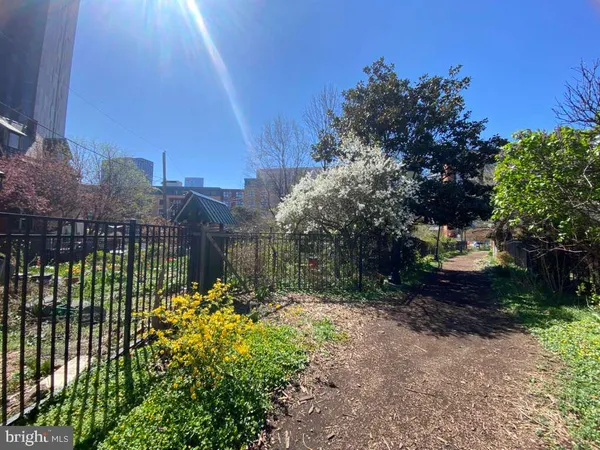 $5,100 | 3215 Summer Street, Philadelphia, PA 19104