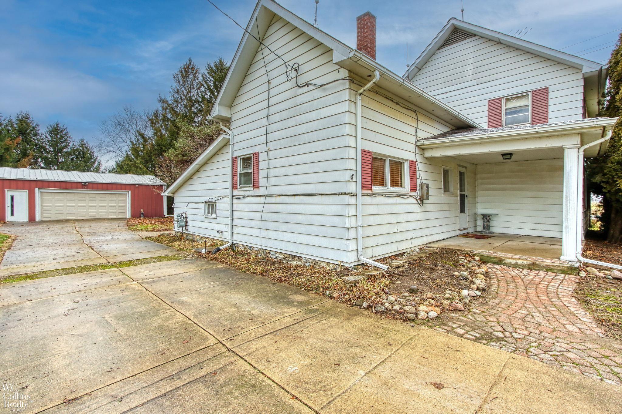 68975 Omo Road Ray, MI 48096 - Photo 2 of 37 50132449-7fec44fb-9d81-4fa0-8668-7efaf6775150.JPG