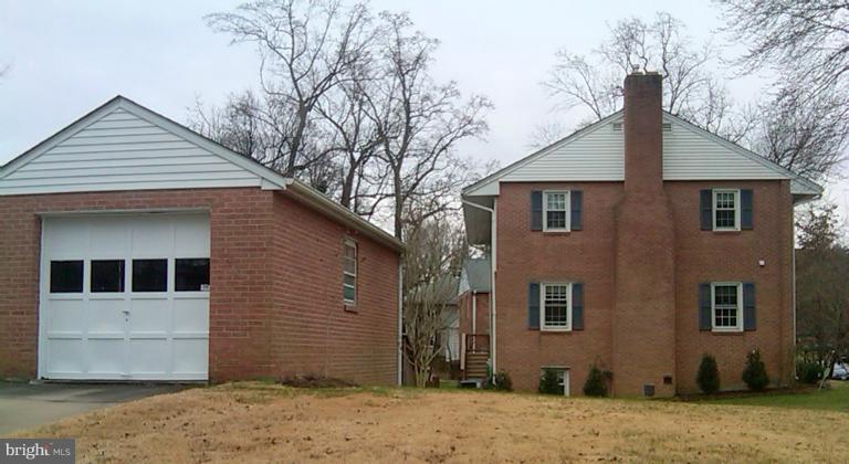 8413 Riverside Road Alexandria, VA 22308 - Photo 3 of 28 a front view of a house