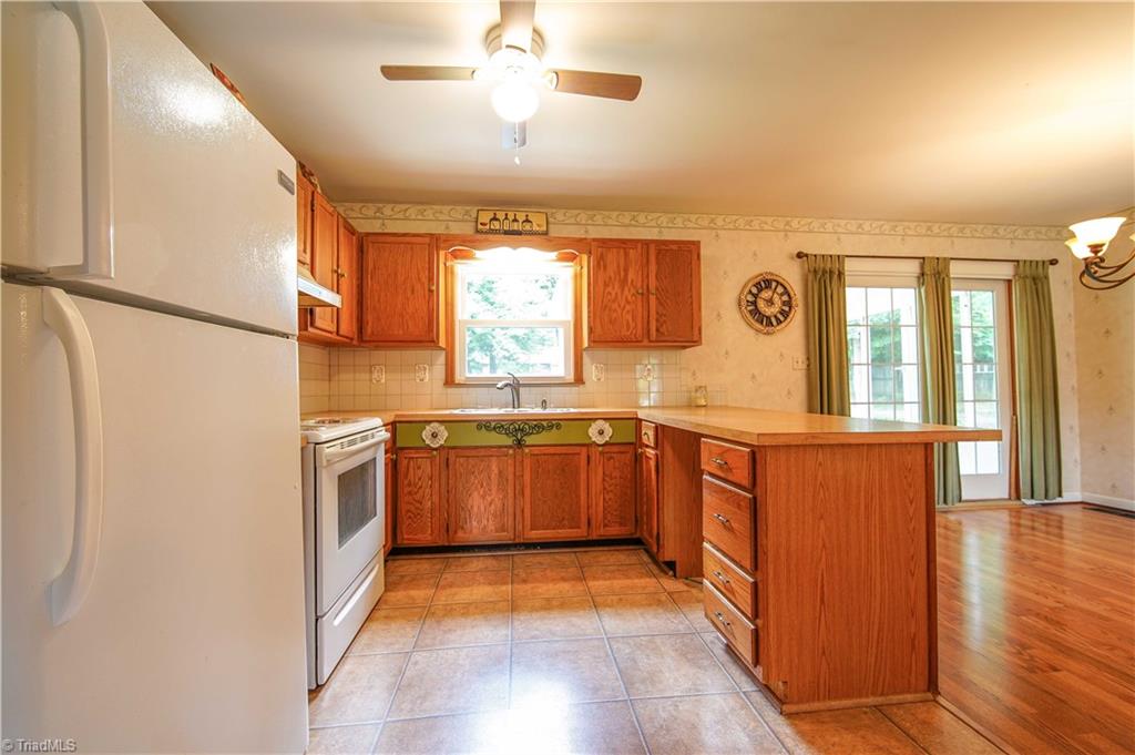 633 McGregor Road Winston-Salem, NC 27103 - Photo 10 of 31 Gallery Image 10