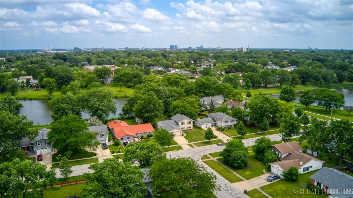 2020 Carling Road Hoffman Estates, IL 60169 - Photo 43 of 56