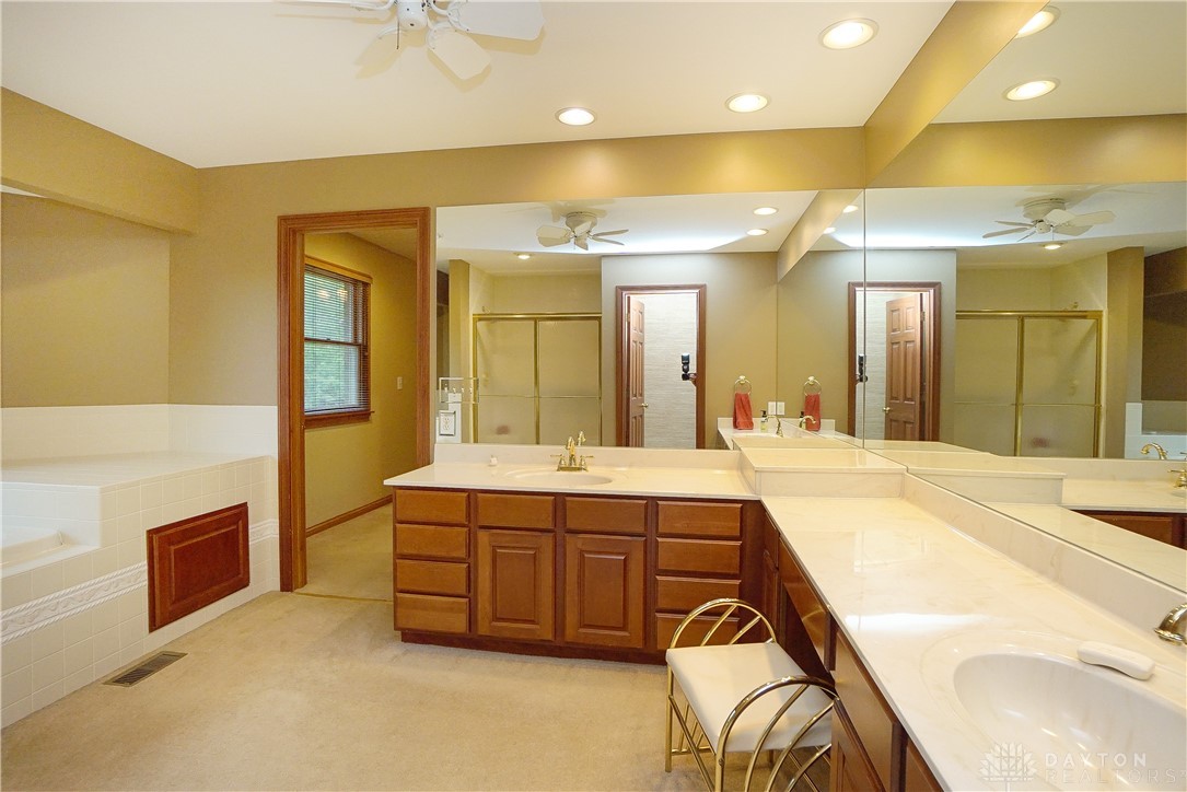 990 Ridgefield Road Hamilton, OH 45013 - Photo 25 of 44 Gallery Image 25