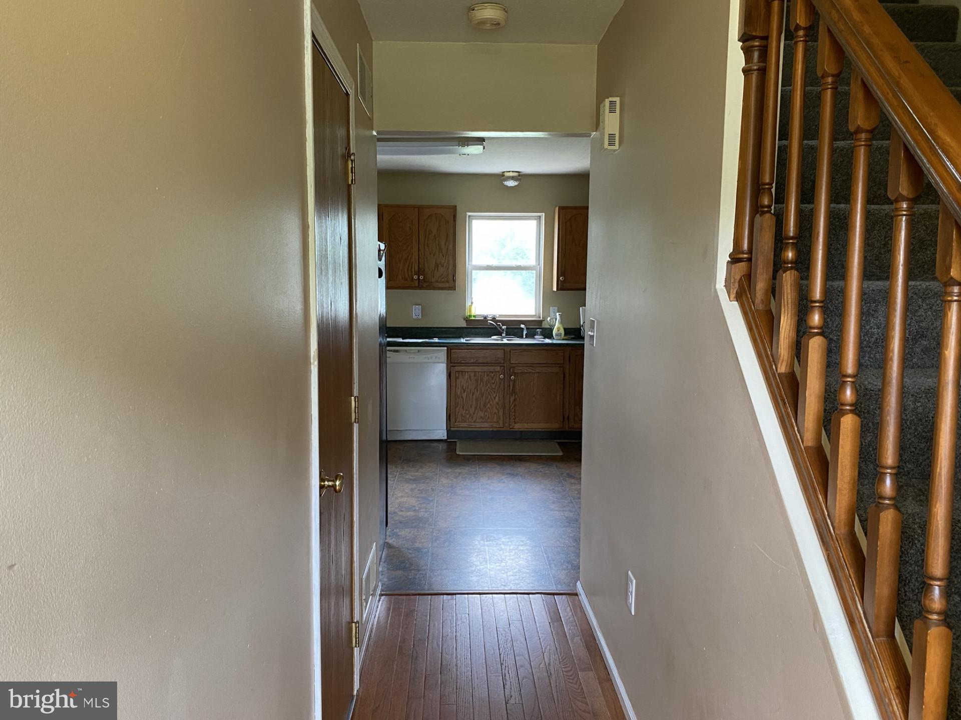 405 Edinburgh Road Middletown, PA 17057 - Photo 2 of 15 Gallery Image 2