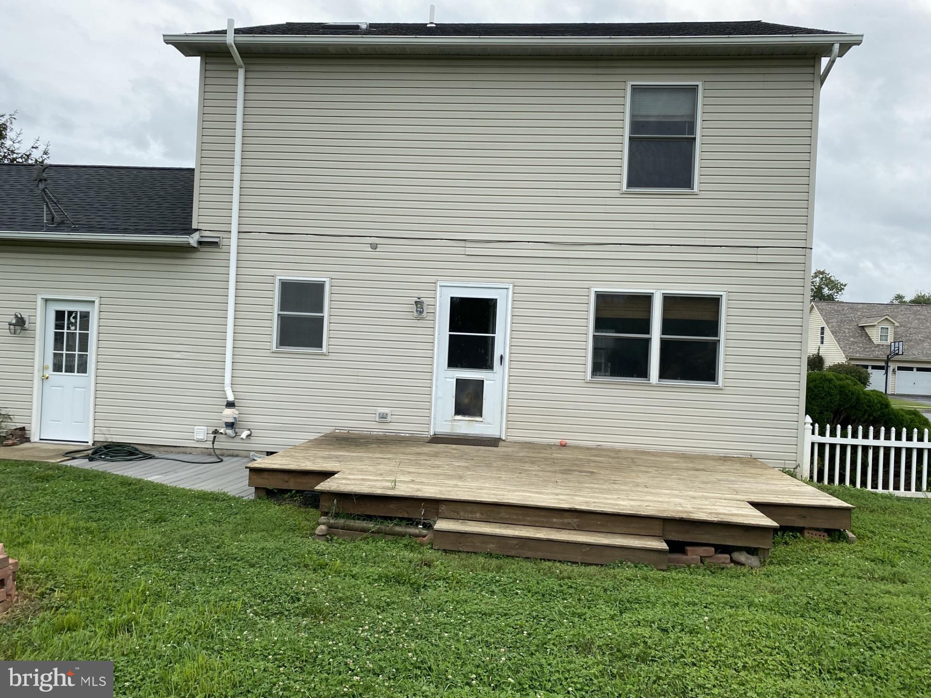 405 Edinburgh Road Middletown, PA 17057 - Photo 8 of 15 Gallery Image 8