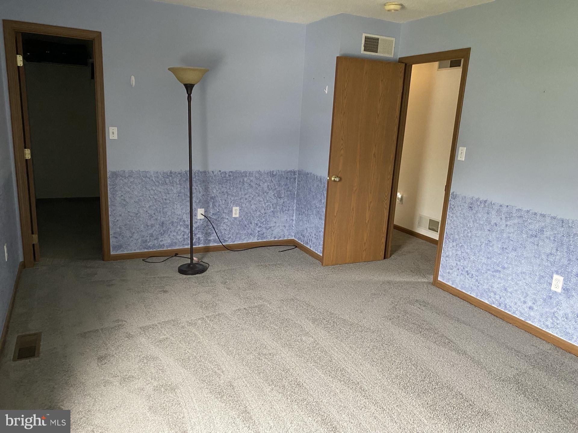 405 Edinburgh Road Middletown, PA 17057 - Photo 9 of 15 Gallery Image 9
