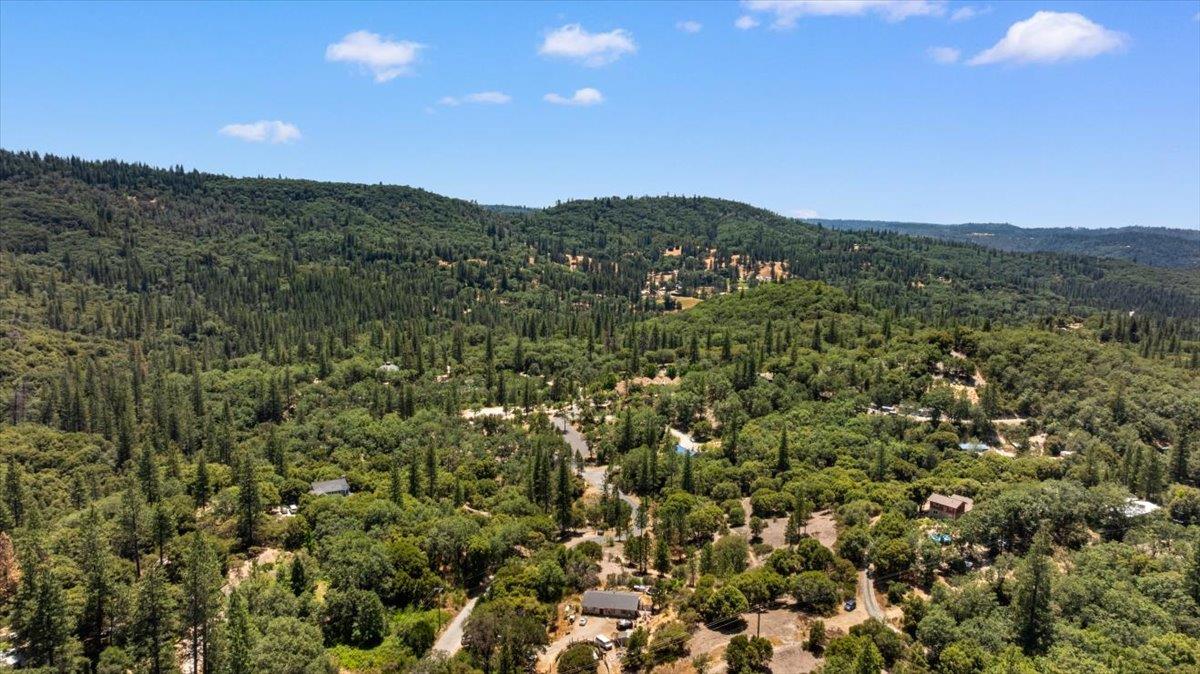 10985 Tyler Foote Road Nevada City, CA 95959 - Photo 25 of 27 a view of a city