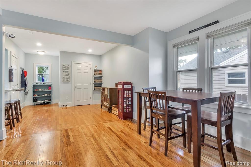 2655 Kenmore Road Berkley, MI 48072 - Photo 13 of 32