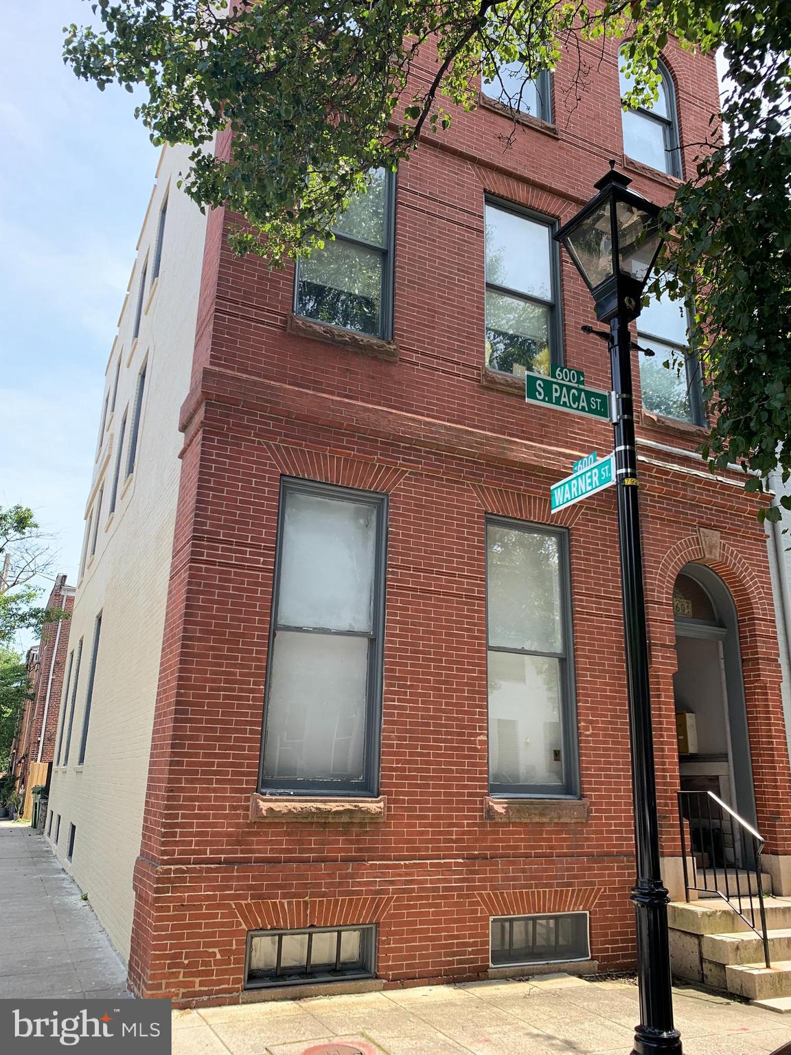601 South Paca Street Baltimore, MD 21230 - Photo 3 of 16 3 story end of group