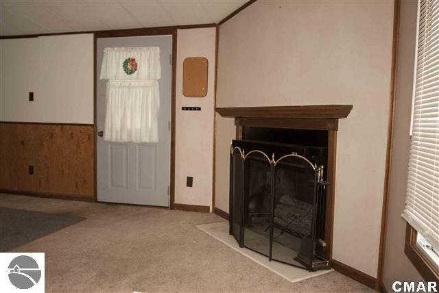 223 North Meridian Road Mount Pleasant, MI 48858 - Photo 20 of 23 1768538-19.JPG