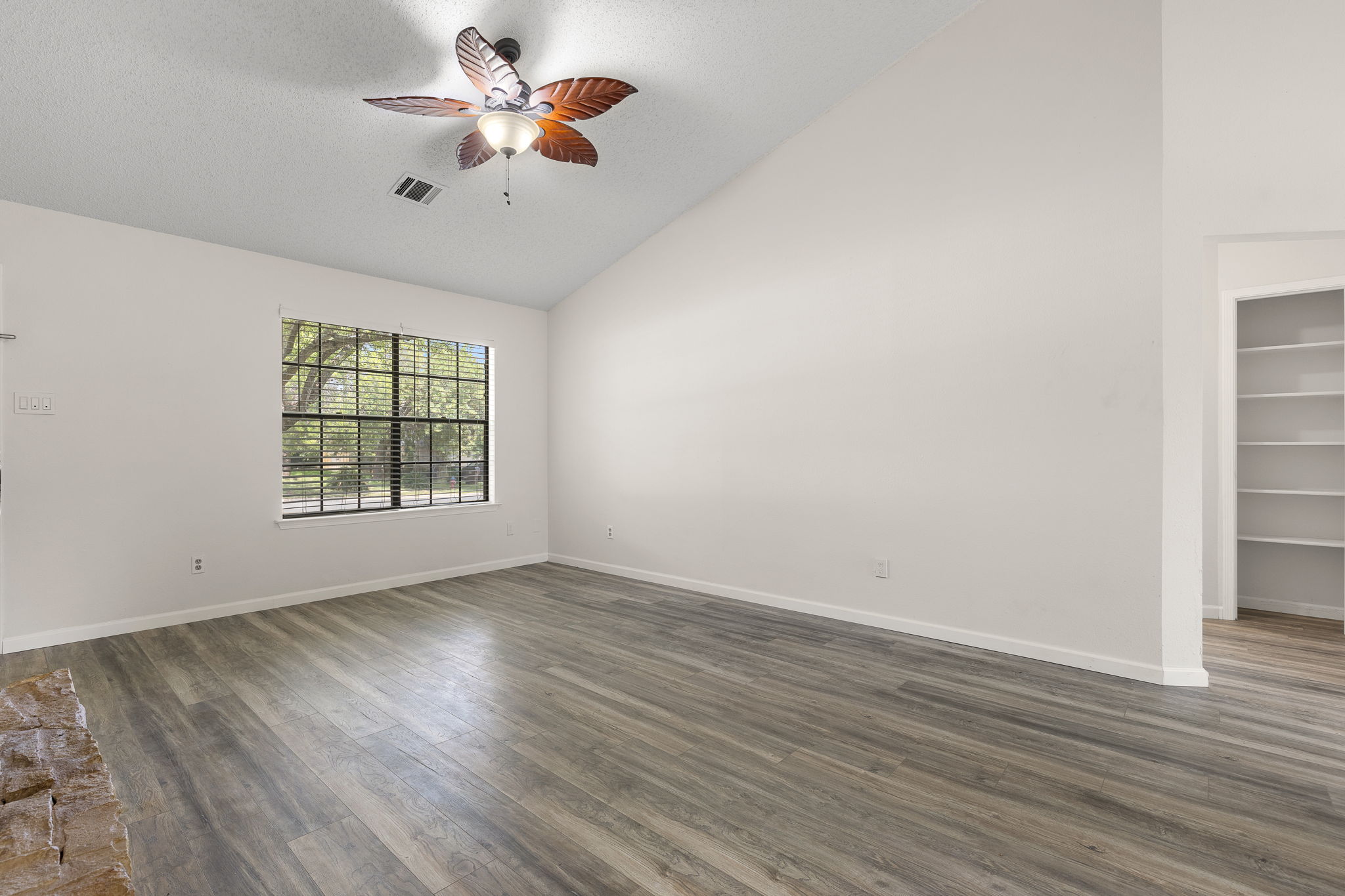 1705 Laurel Path Round Rock, TX 78664 - Photo 5 of 17 This home has been freshly painted.