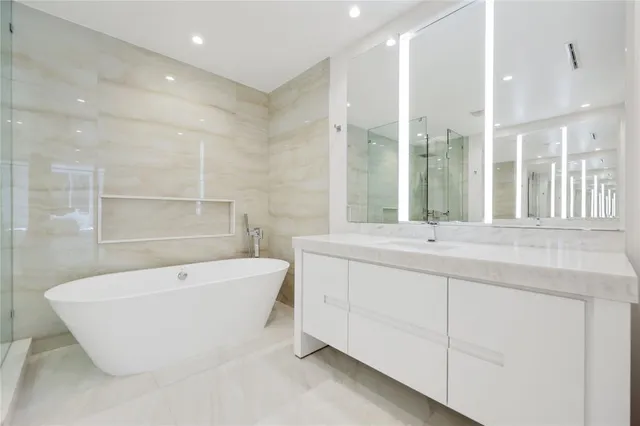 $23,000 | 220 Southeast Mizner Boulevard, Unit 314, Boca Raton, FL 33432