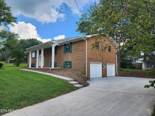 $375,000 | 4320 Redwen Road, Knoxville, TN 37938