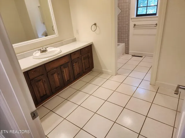 $375,000 | 4320 Redwen Road, Knoxville, TN 37938