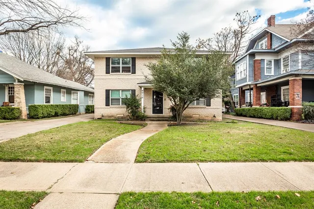 $1,275 | 4916 Worth Street, Unit 1, Dallas, TX 75214
