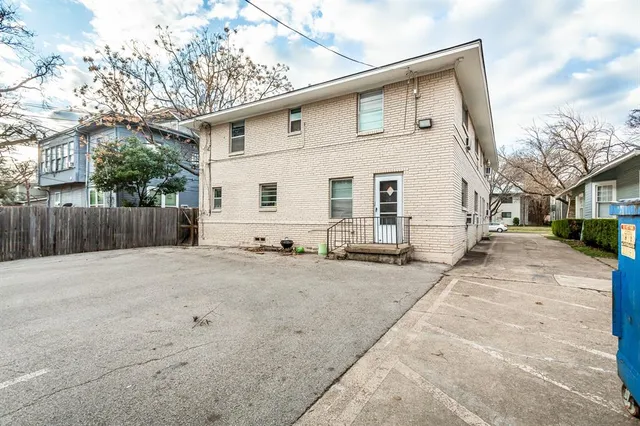 $1,275 | 4916 Worth Street, Unit 1, Dallas, TX 75214