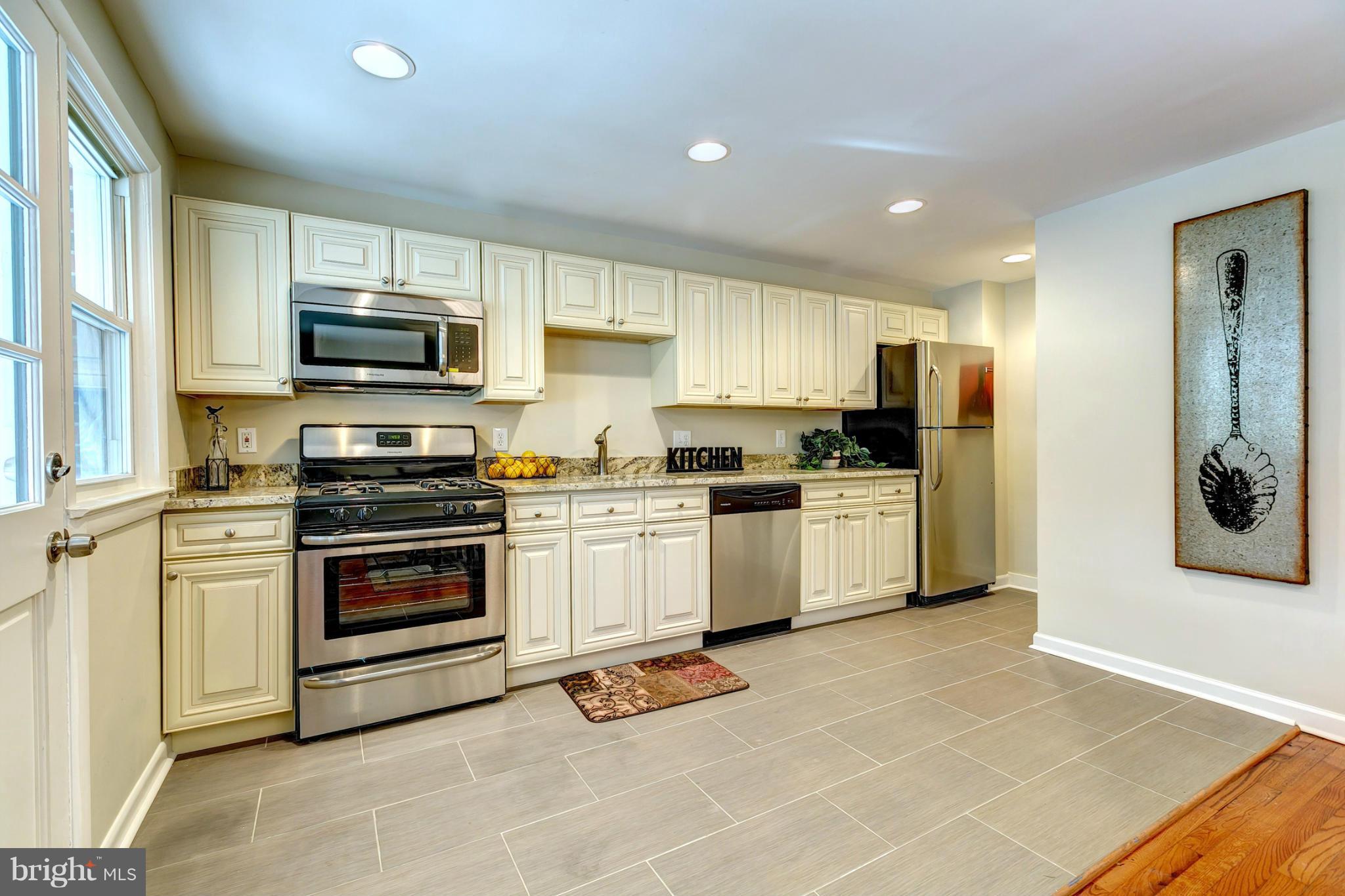 5581 Whitby Road Baltimore, MD 21206 - Photo 10 of 29 Kitchen With Granite Counters