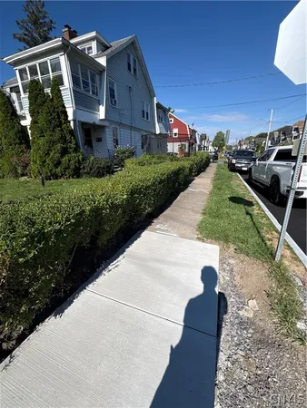 $1,400 | 2131 James Street, Syracuse, NY 13206