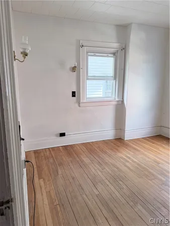 $1,400 | 2131 James Street, Syracuse, NY 13206