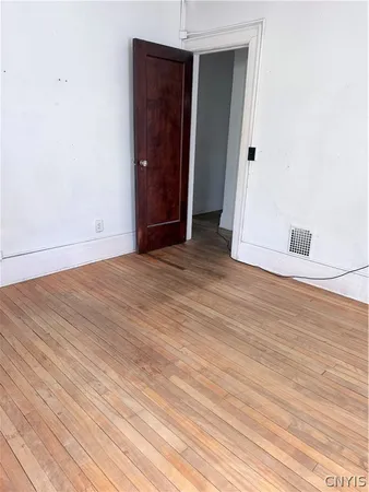 $1,400 | 2131 James Street, Syracuse, NY 13206