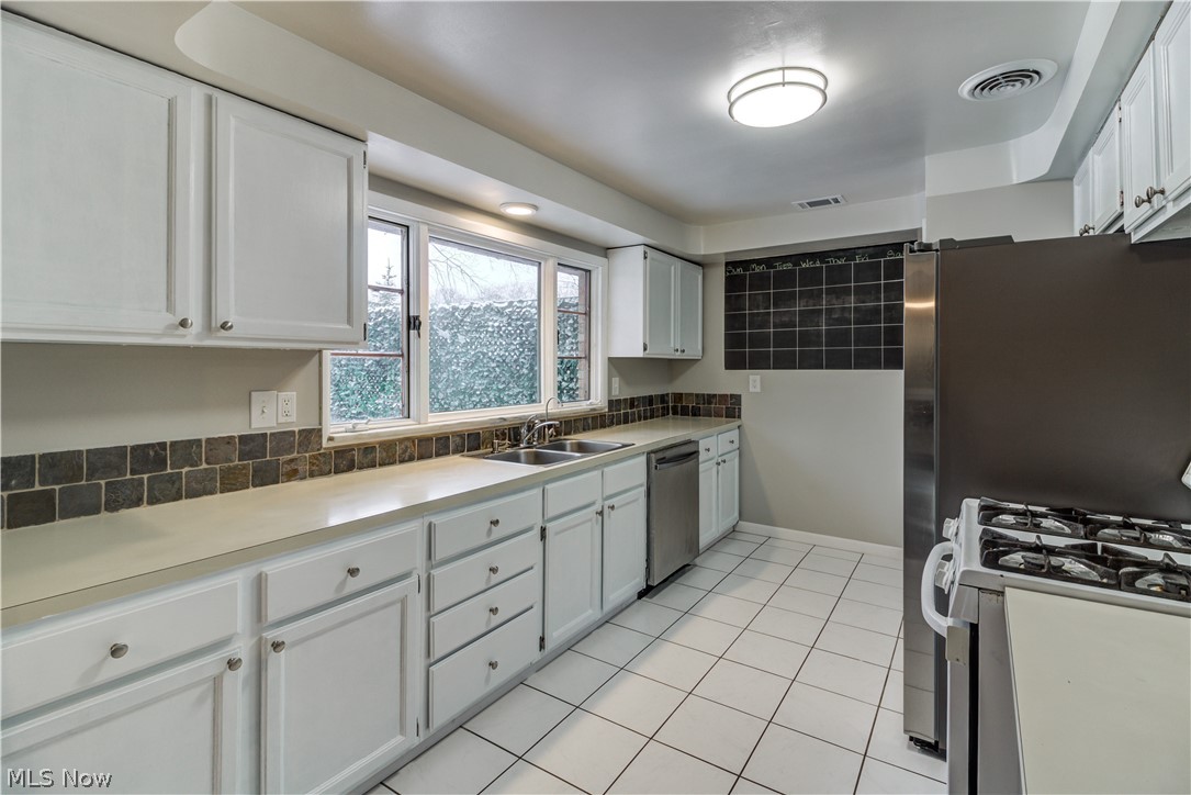 12353 Huffman Road Cleveland, OH 44130 - Photo 17 of 32 Gallery Image 17