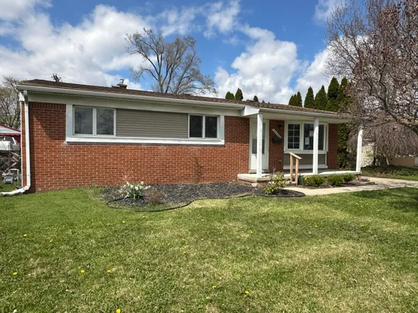 $203,000 | 31700 Lafler Drive, Rockwood, MI 48173
