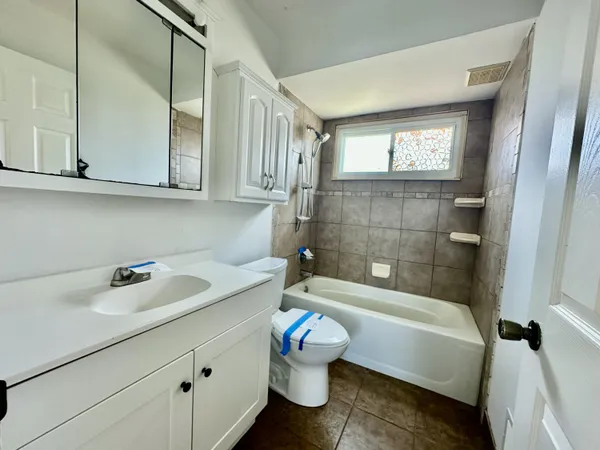 $203,000 | 31700 Lafler Drive, Rockwood, MI 48173