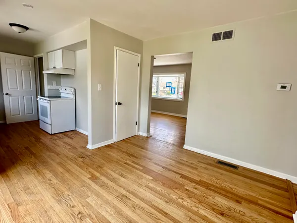 $203,000 | 31700 Lafler Drive, Rockwood, MI 48173