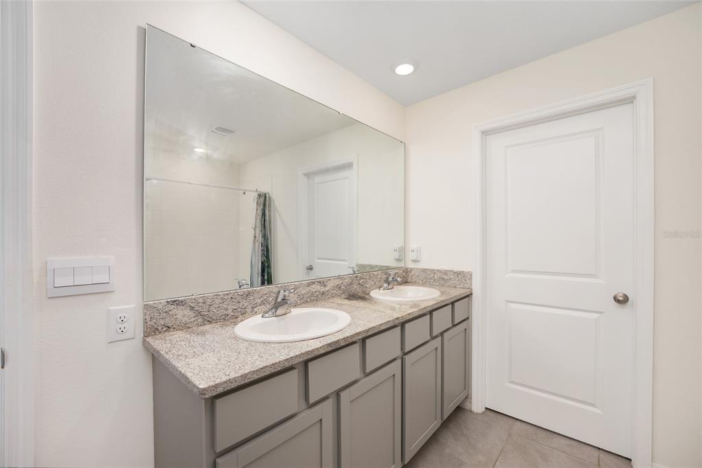 5394 Southwest 40th Street Ocala, FL 34474 - Photo 10 of 39