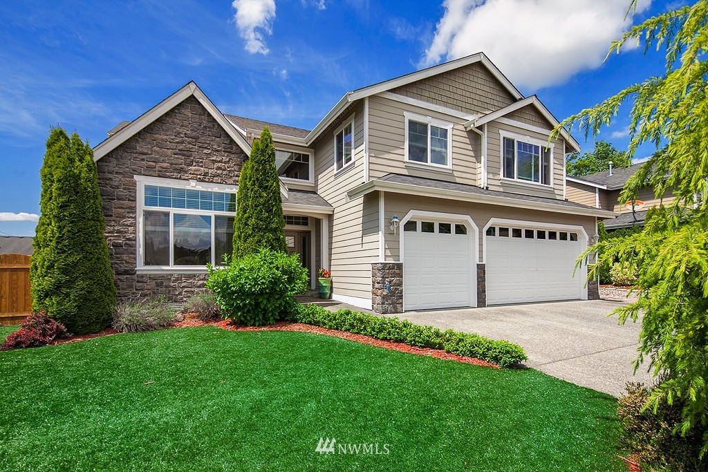 409 Pasco Place Northeast Renton, WA 98059 - Photo 1 of 20