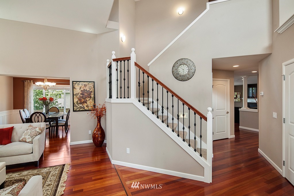 409 Pasco Place Northeast Renton, WA 98059 - Photo 2 of 20