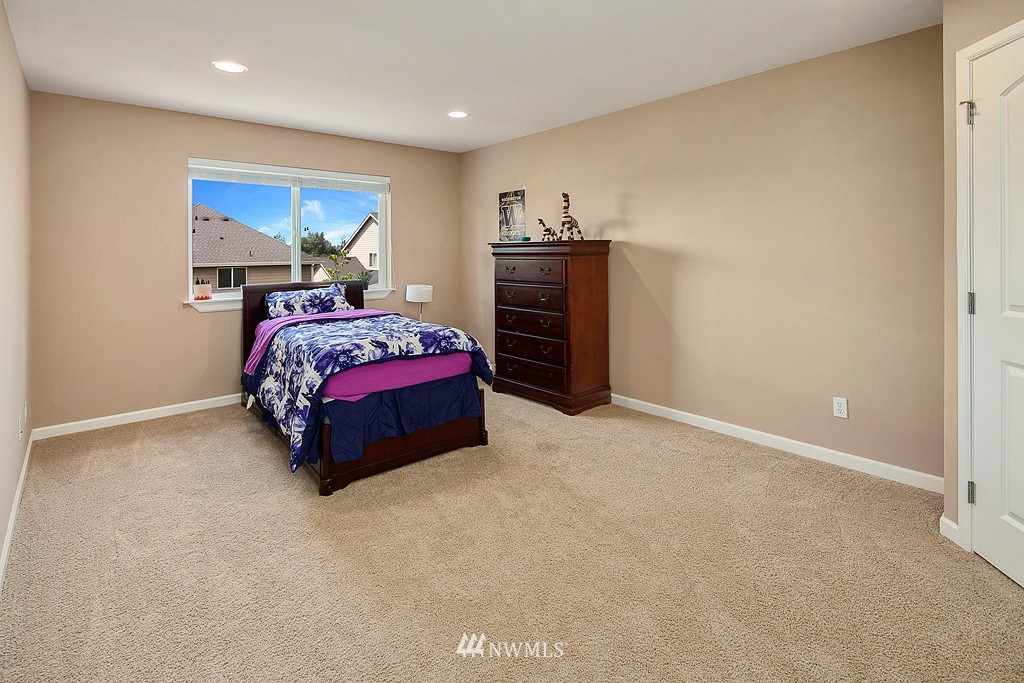 409 Pasco Place Northeast Renton, WA 98059 - Photo 12 of 20